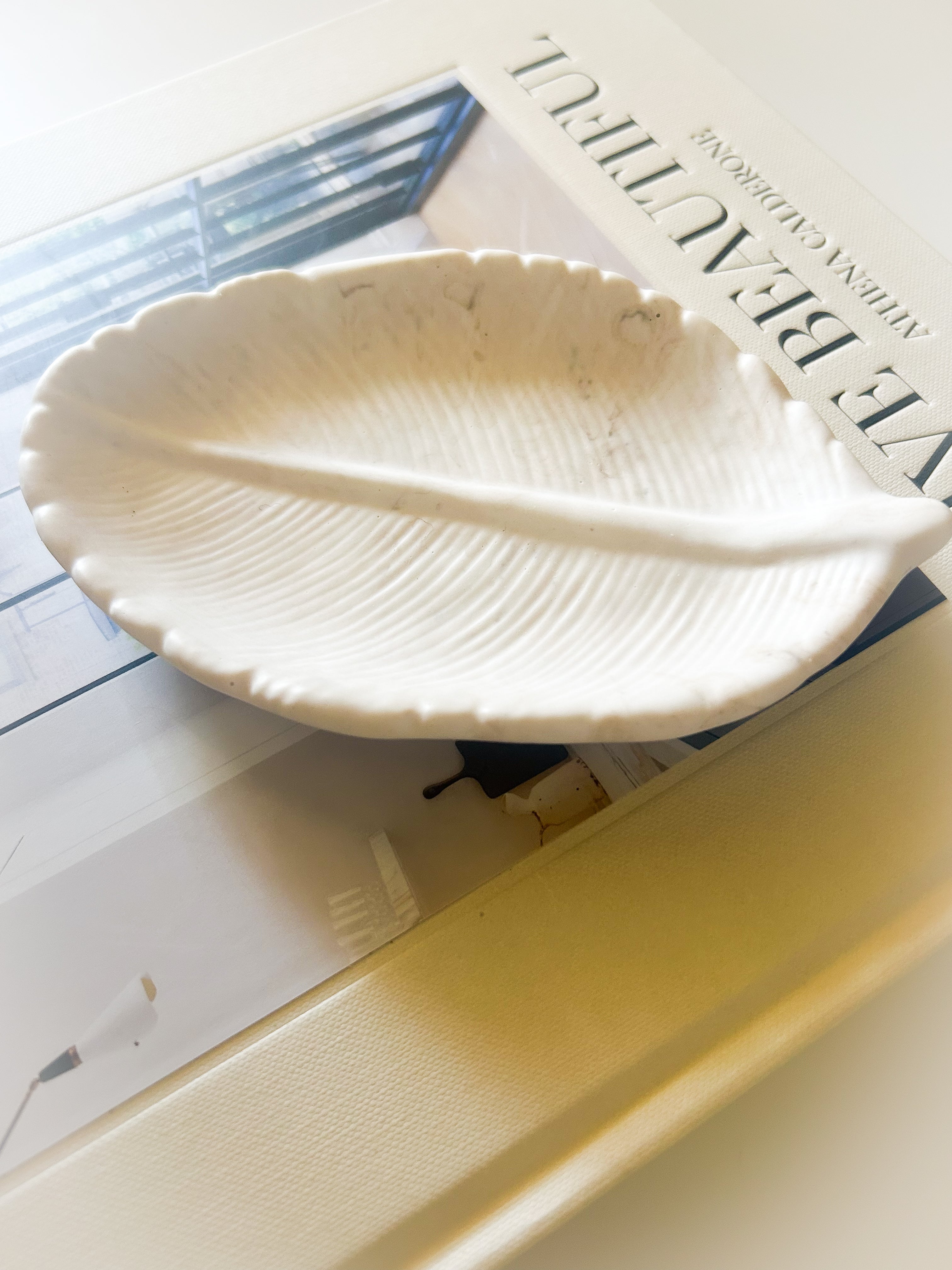 Feather Dish